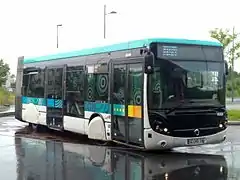 Le Crealis 18 no 4001 au terminus de Sucy - Bonneuil.