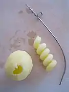 Pomme de terre creusée.