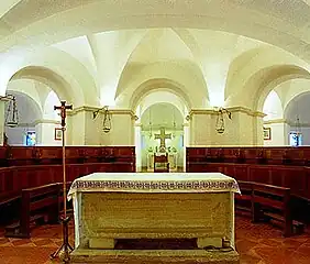 Le sarcophage romain en pierre du IXe siècle.