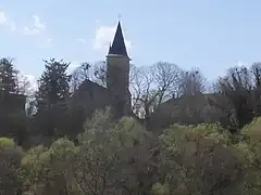 Cuisery depuis les berges de la Seille.