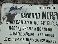 Tombe d'un soldat tué en Belgique.