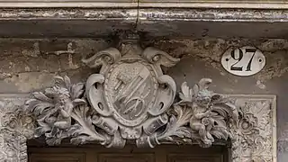 Blason avec marteau et ciseaux