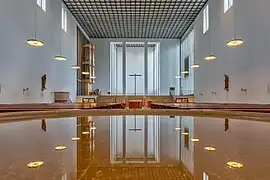 Intérieur de l'église « Heilig-Kreuz-Kirche ».