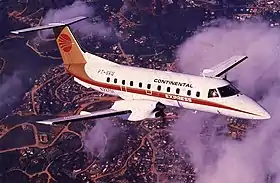 L'appareil impliqué dans l'accident, ici photographié durant son vol d'essai en décembre 1989.