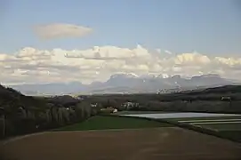 Des hauts Livron vers Crest et « les Trois Becs ».