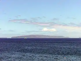 Vue de Deserta Grande depuis l'île de Madère.