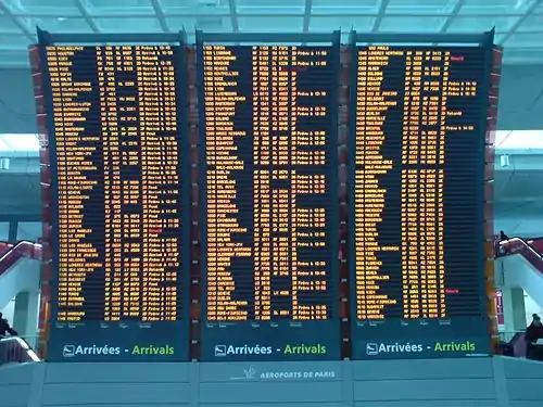 Tableau d'affichage de l'aéroport de Paris-Charles-de-Gaulle
