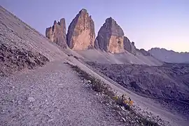 Le forcella Lavaredo (2 454 m) juste au pied des Tre Cime.