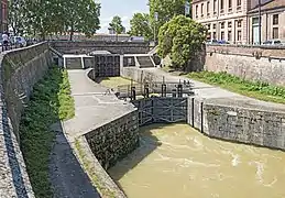 Écluse Saint-Pierre.