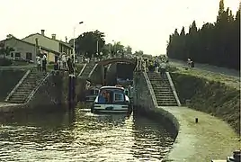 6. Écluses de Fonseranes du Canal du Midi avec 442 151 visiteurs.