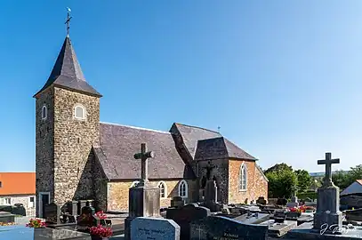 L'église vue du cimetière.