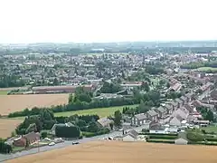 Les cités vues depuis le terril no 153.