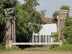 L'entrée de la fosse.