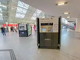 Automates de délivrance de titres de transports régionaux.