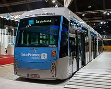 Vue depuis l'arrière du véhicule.