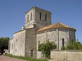 L'abside de l'église Saint-Pierre.