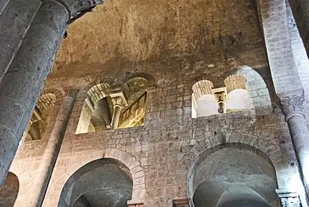 Mur sud de la nef centrale, travées 2-1.