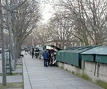 Quai de la Tournelle à Paris (5e arr), 7e sketch.