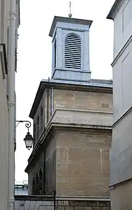 Clocher de l'église Saint-Denis-du-Saint-Sacrement vu depuis l'impasse Saint-Claude.