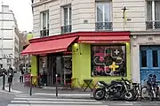 Café germanophile à l'angle de la rue Chanzy.