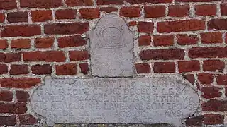 Pierre tombale (1744).