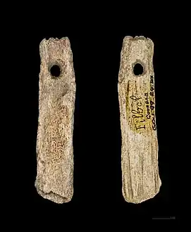 Pendeloque en bois de renne.