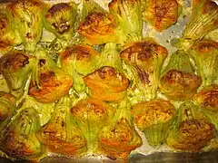 Fleurs de potiron farcies