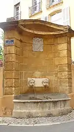 Fontaine de la Mule Noire, rue de la Mule Noire,  Inscrit MH (1949)