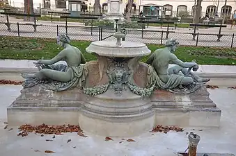 Bassin sud avec Mercure et la Musique d'Auguste Ottin.