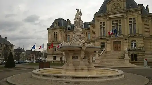 Fontaine monumentale d'Évreux (1881).