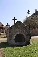 Fontaine-calvaire.