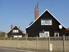 Des habitations post-Nationalisation.