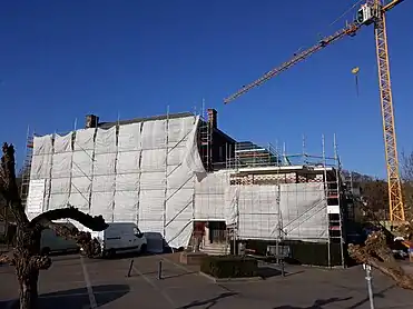 Façade principale en chantier.