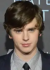 Freddie Highmore dans le rôle du Dr Shaun Murphy