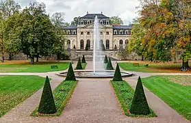 La grande fontaine de l'orangerie du Fuldaer Stadtschloss (de) à Fulda.