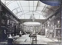 Vue d'ensemble d'une salle de la Galerie Vasnier.