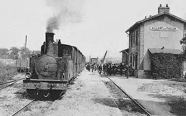 Corpet Louvet 030 T n°24 en gare d'Aillant sur Tholon.