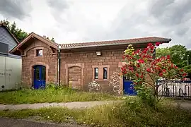 Annexe vue depuis le quai.