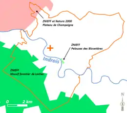 Vue d'une carte répartissant un territoire communal en zones naturelles protégées.