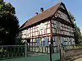 Une maison à colombage, rue de l'église