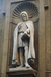 La statue de Giovanni Villani