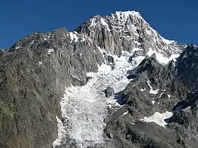 Le glacier du Brouillard sur l'adret du mont Blanc de Courmayeur depuis le sud.