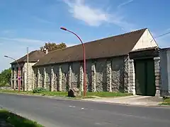 Grange de la ferme de la Malmaison, 13 rue de la Malmaison.