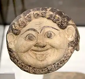 Gorgone décorant une antéfixe. Agrigente. Fin du Ve siècle av. J.-C.