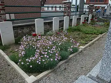 Les tombes de guerre de la CWGC.