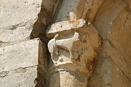 Le chapiteau aux lions.