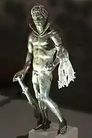 Statuette d'Héraclés avec les pommes du jardin des Hespérides.