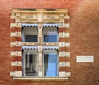 no 3 : fenêtre de l'hôtel de Pierre Comère.