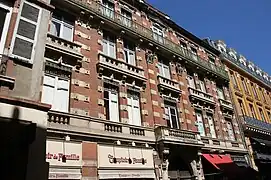 no 22 : façade de l'hôtel Thomas.