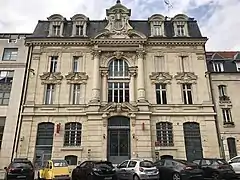 Facade de Hôtel de la Caisse d'épargne.